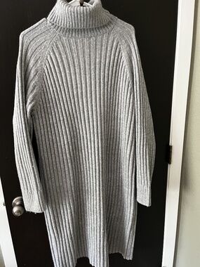 H&M grey sweater dress